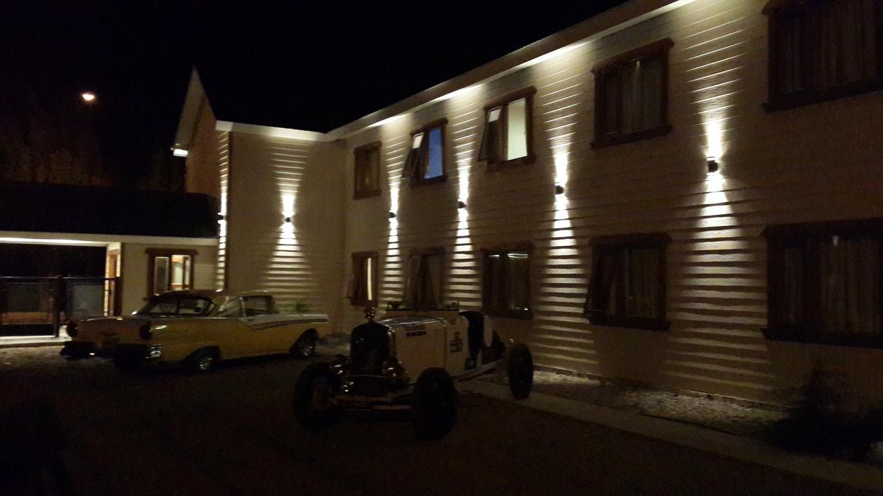 Hotel Cueva De Las Manos بيريتو مورينو المظهر الخارجي الصورة
